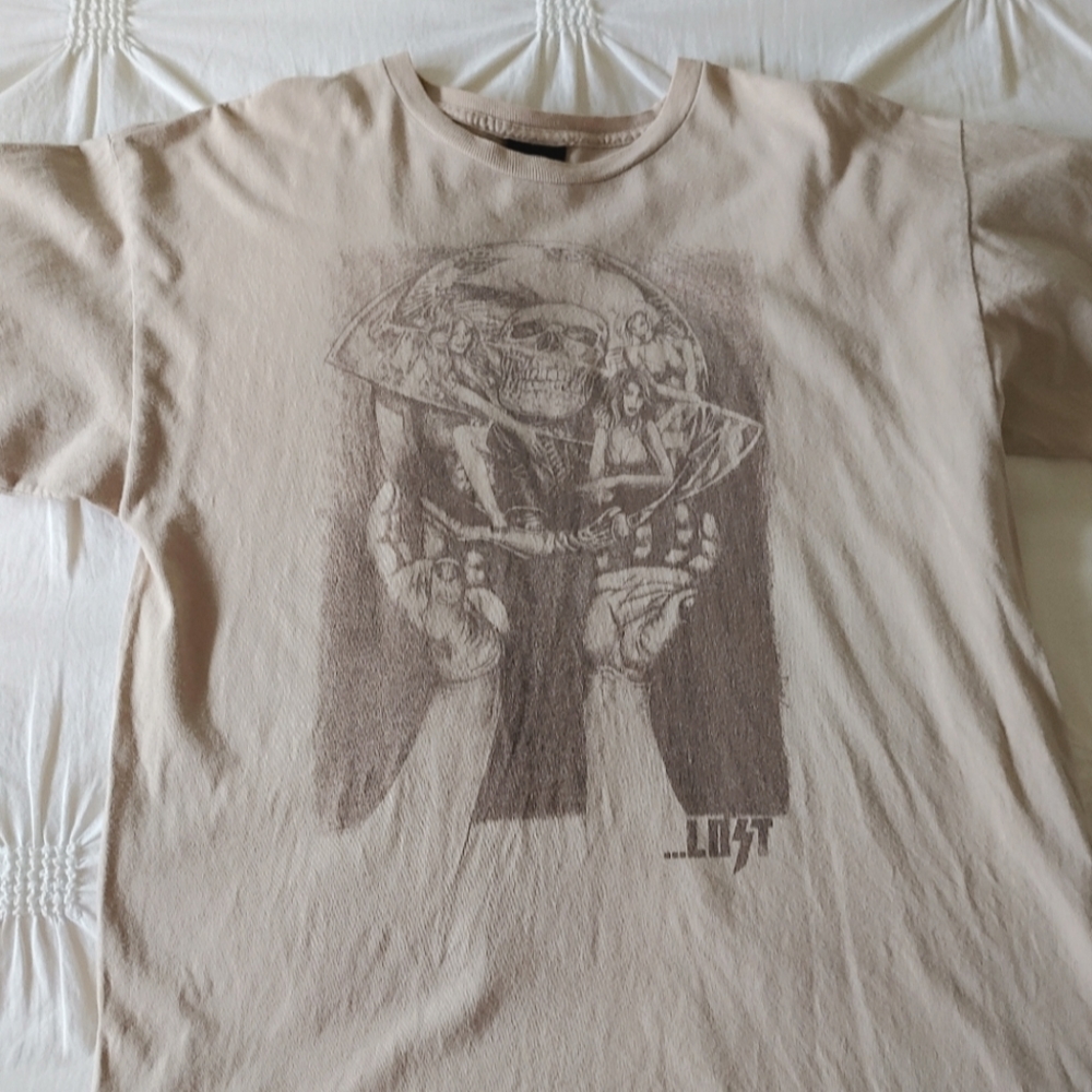 Lost Enterprises Y2k tan/brown graphic girls & skull skate tshirt. Size L